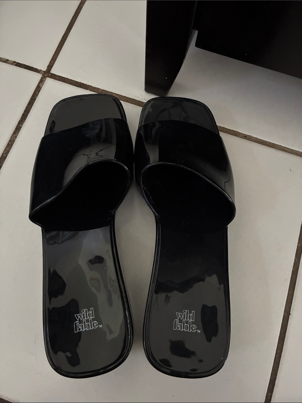 wild fable Glossy Black Slide Sandals